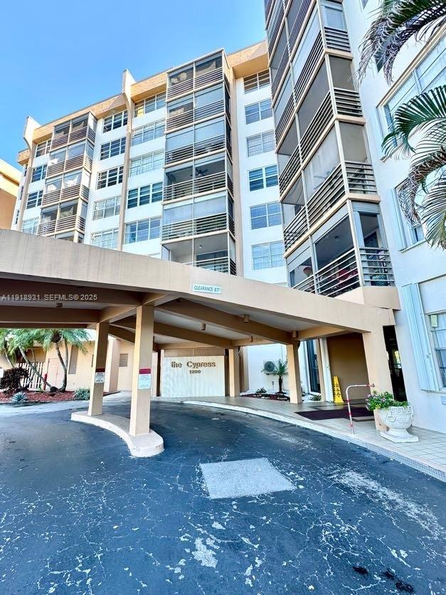 1200 Saint Charles Place 218, Pembroke Pines, FL 33026, Pembroke Pines