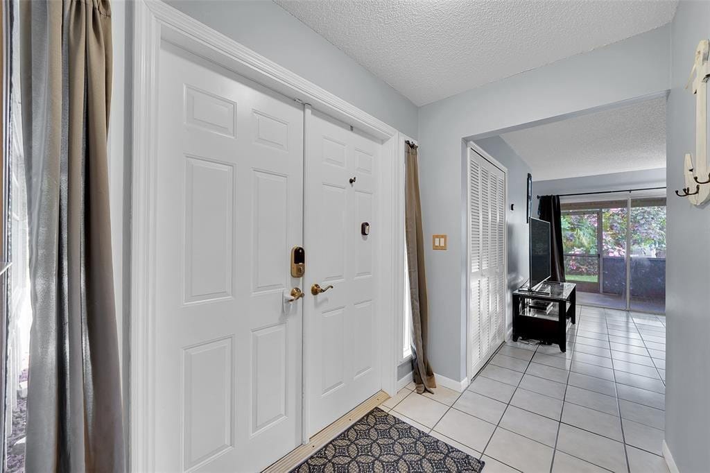 1910 Coquina Way — photo 3