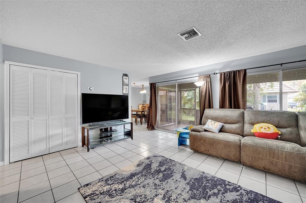 1910 Coquina Way — photo 5