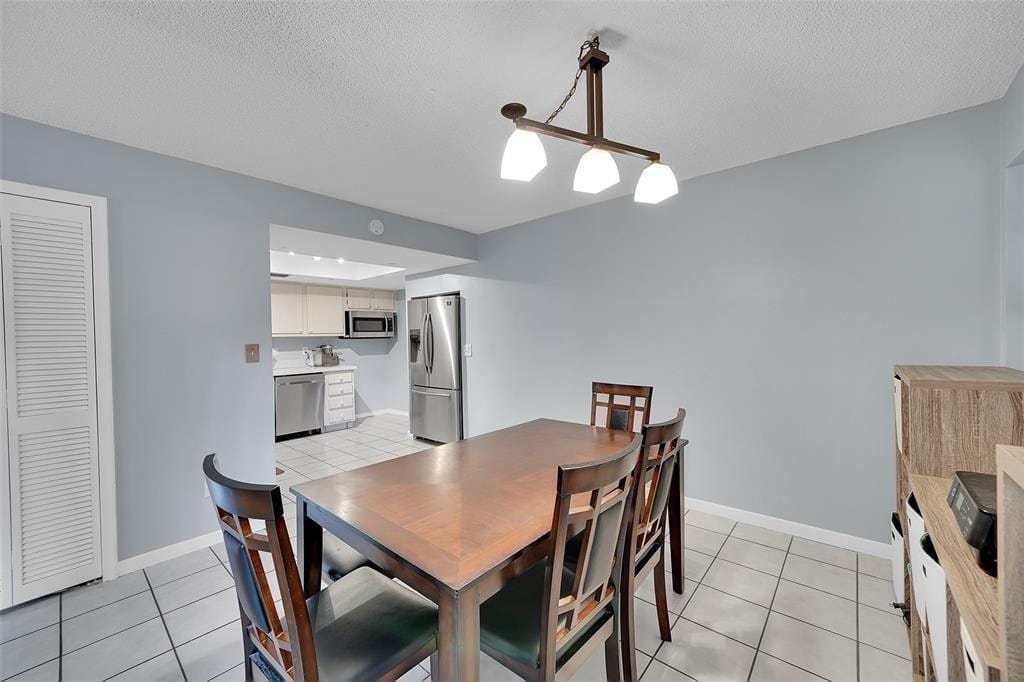 1910 Coquina Way — photo 7