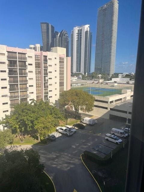 16909 N Bay Road 805, Plaza Of Americas Condo P, Sunny Isles Beach, FL