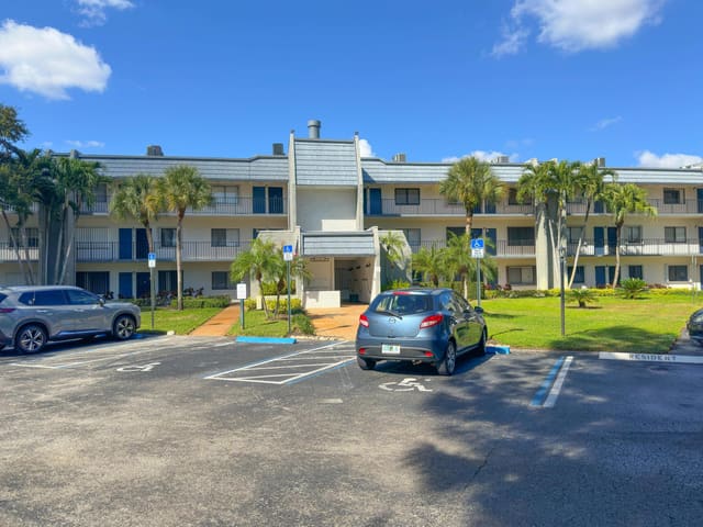 4838 Esedra Court 203, Lake Worth, FL 33467