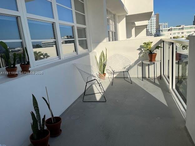 100 Lincoln Road 604, Miami Beach, FL 33139 photo 2