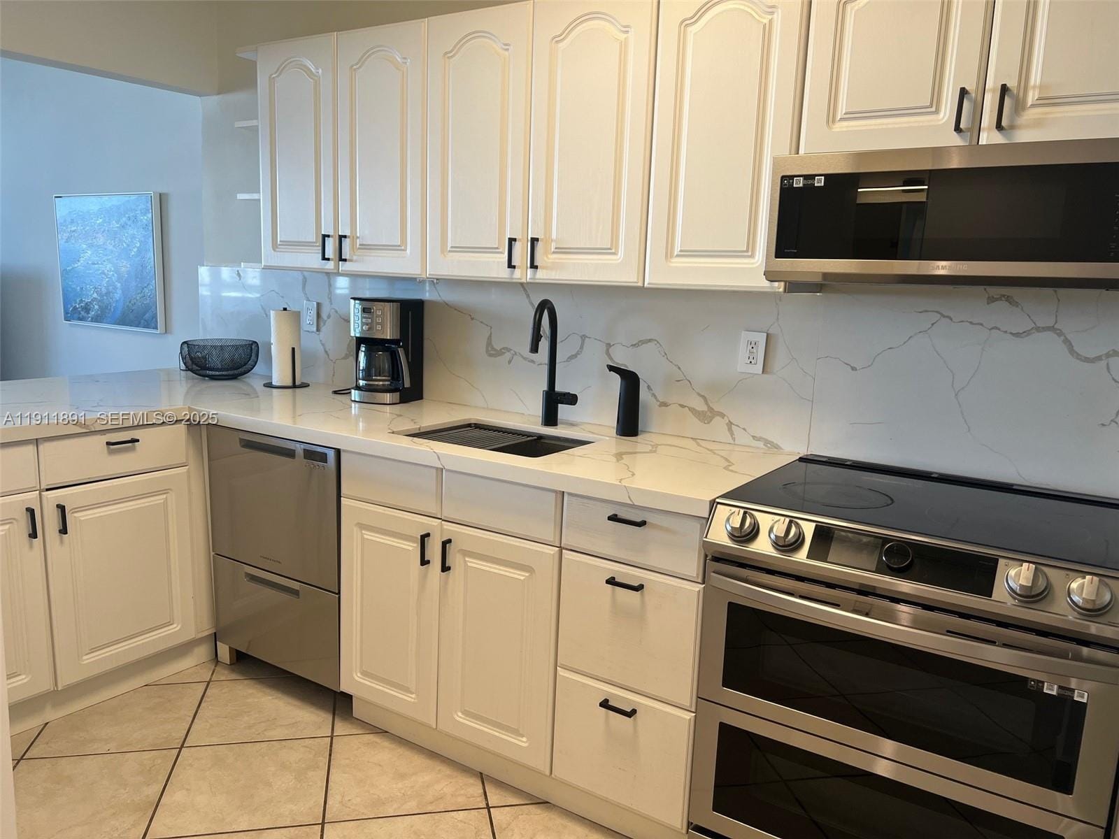 100 Lincoln Road 604, Miami Beach, FL 33139 photo 21