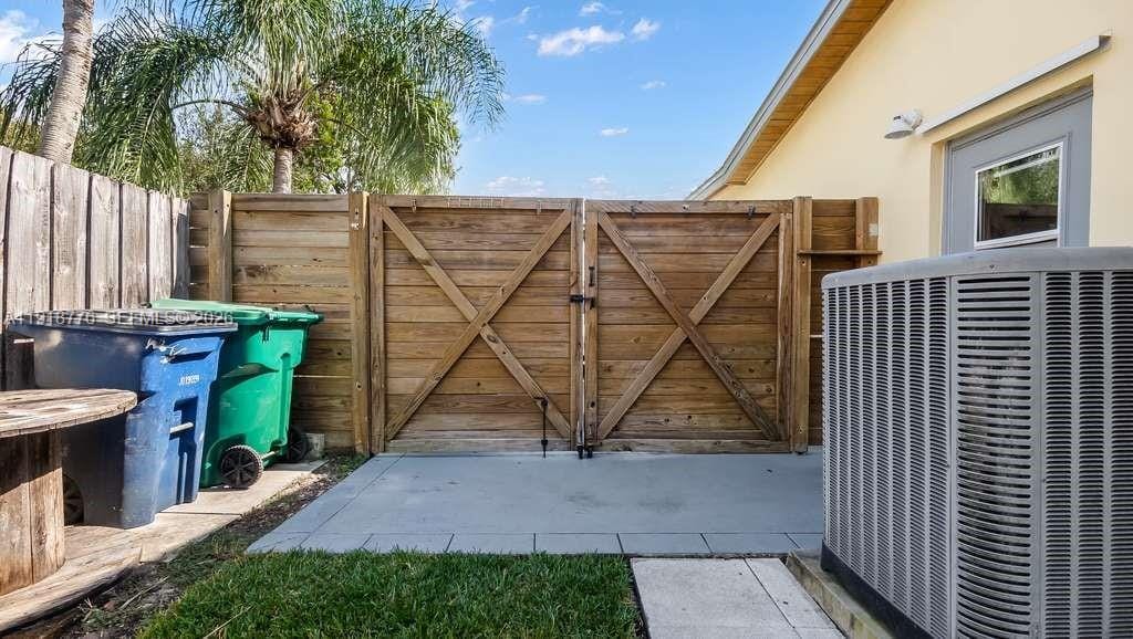 4903 SW 90th Terrace, Cooper City, FL 33328 photo 18
