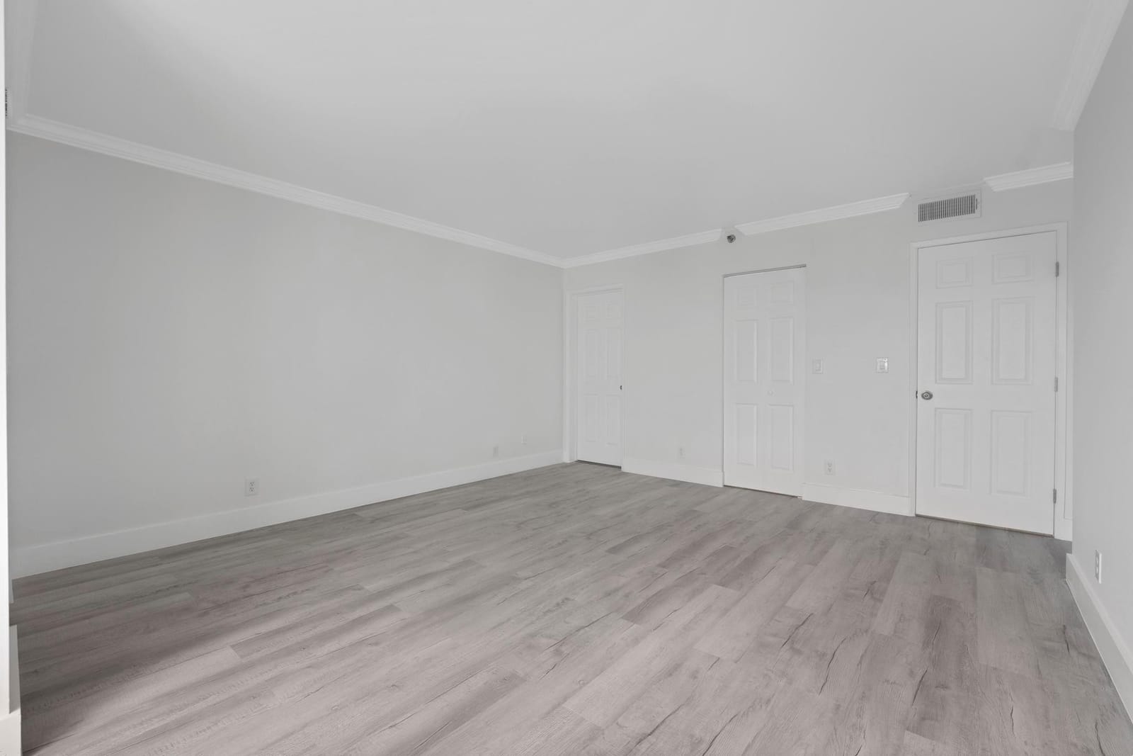 2200 S Cypress Bend Drive 402, Pompano Beach, FL 33069 photo 13