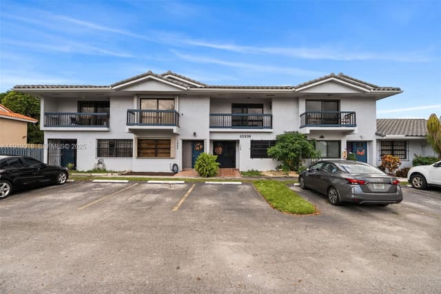 10936 NW 7th Street 1003, Miami, FL 33172