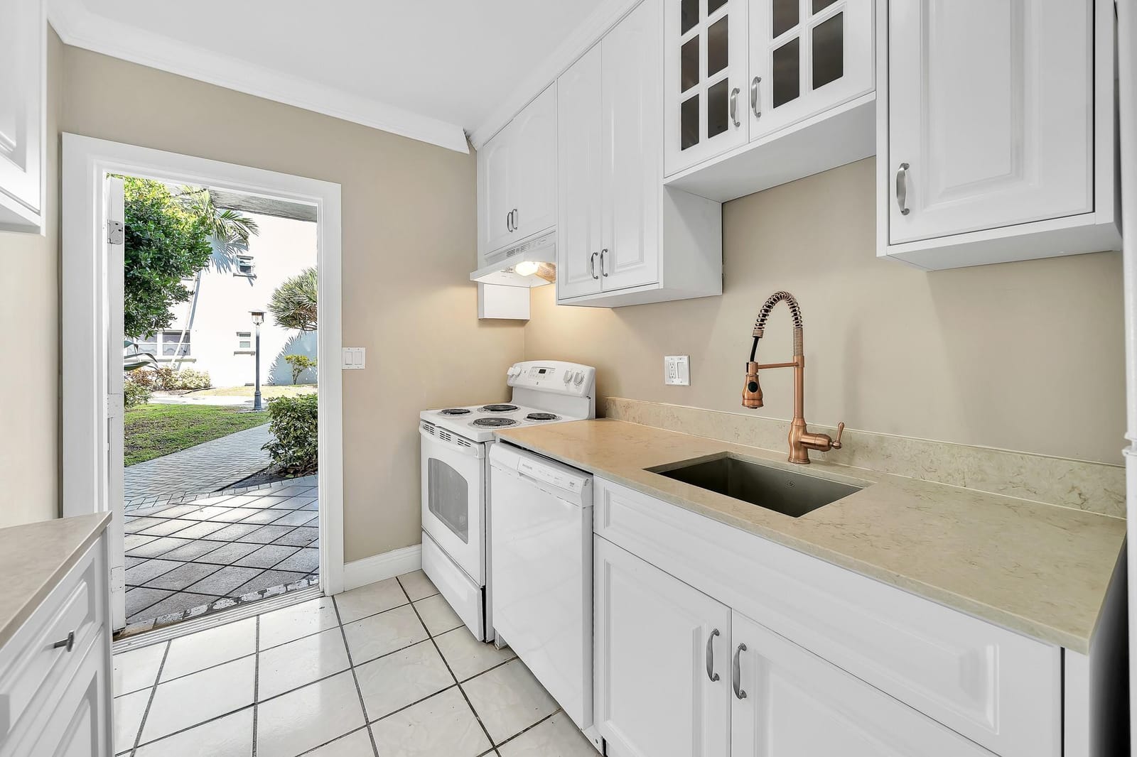 2600 S Ocean Drive 113, Hollywood, FL 33019 photo 15