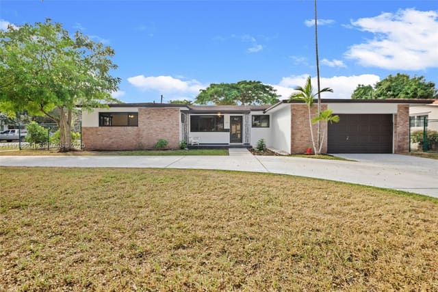 700 Rio Vista Drive, Miami Springs, FL 33166
