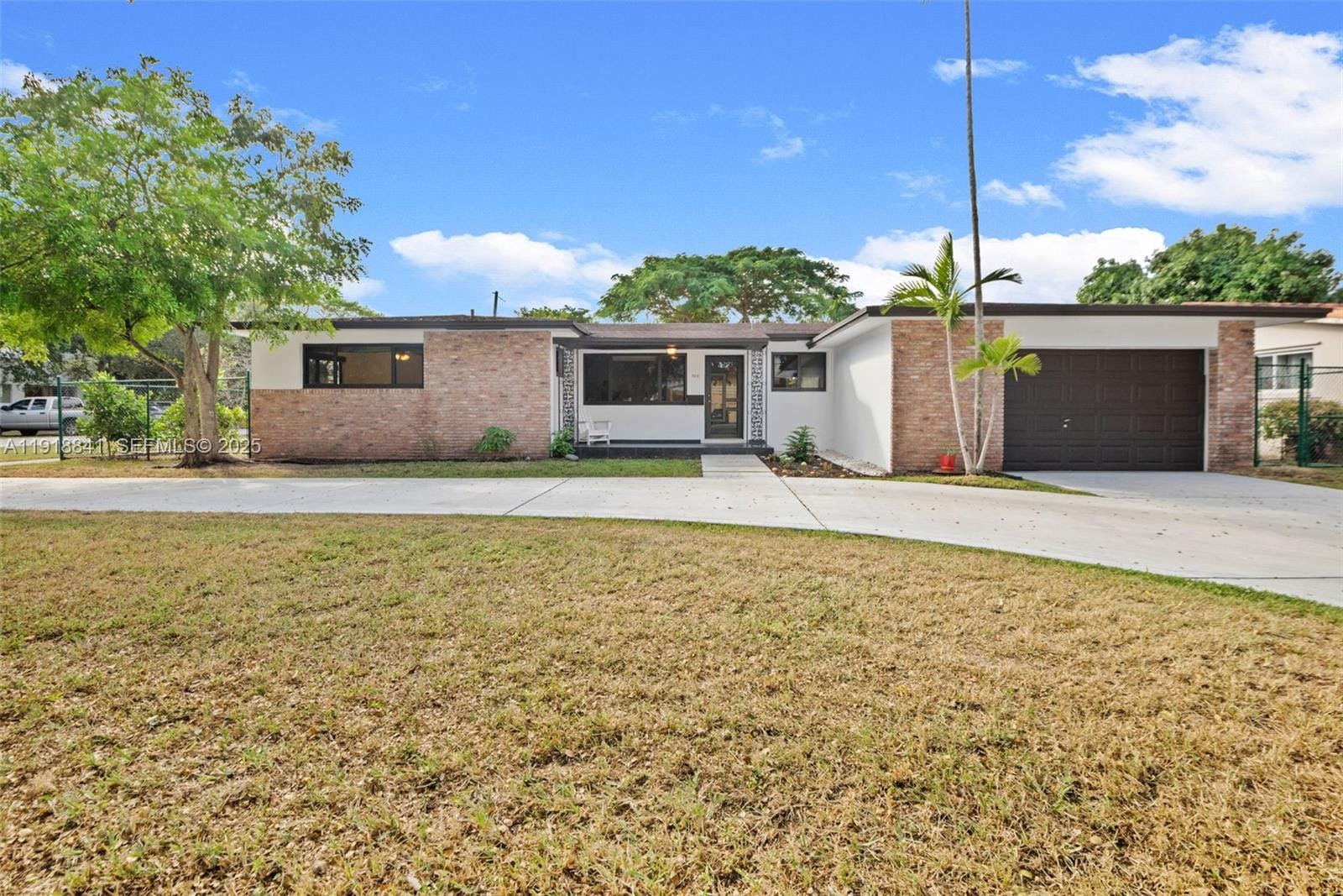 700 Rio Vista Drive, Miami Springs, FL 33166