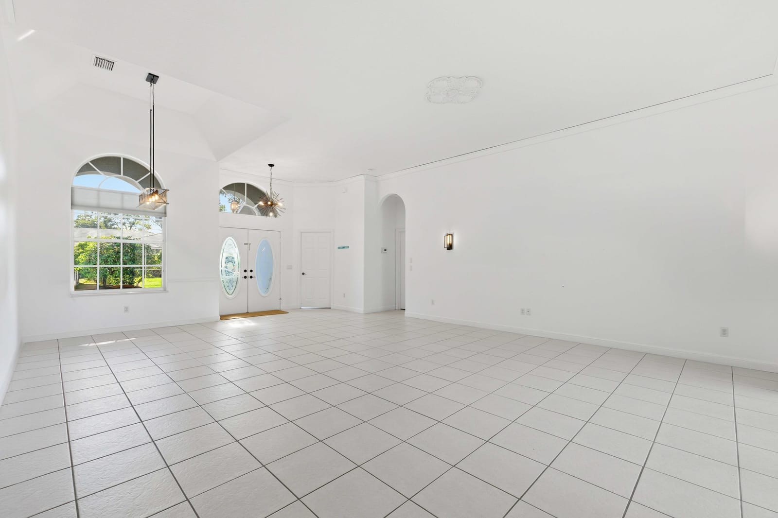 1043 SW Pigeon Plum Way — photo 11