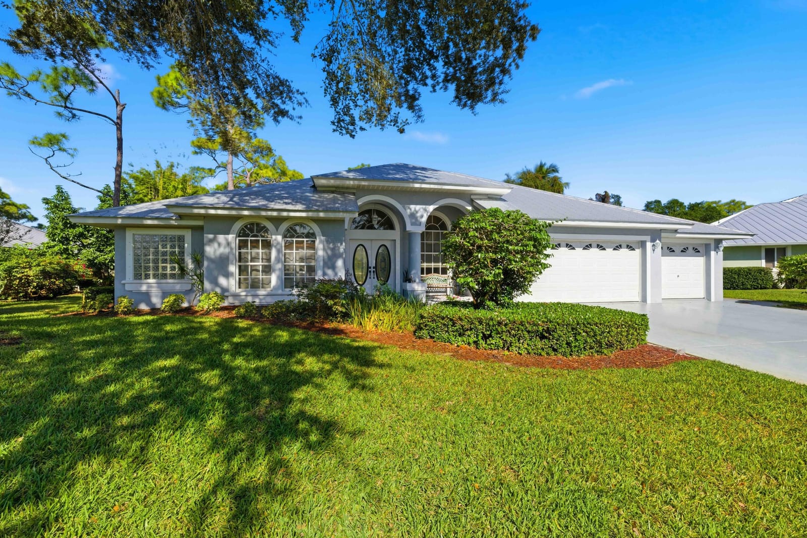1043 SW Pigeon Plum Way — photo 4