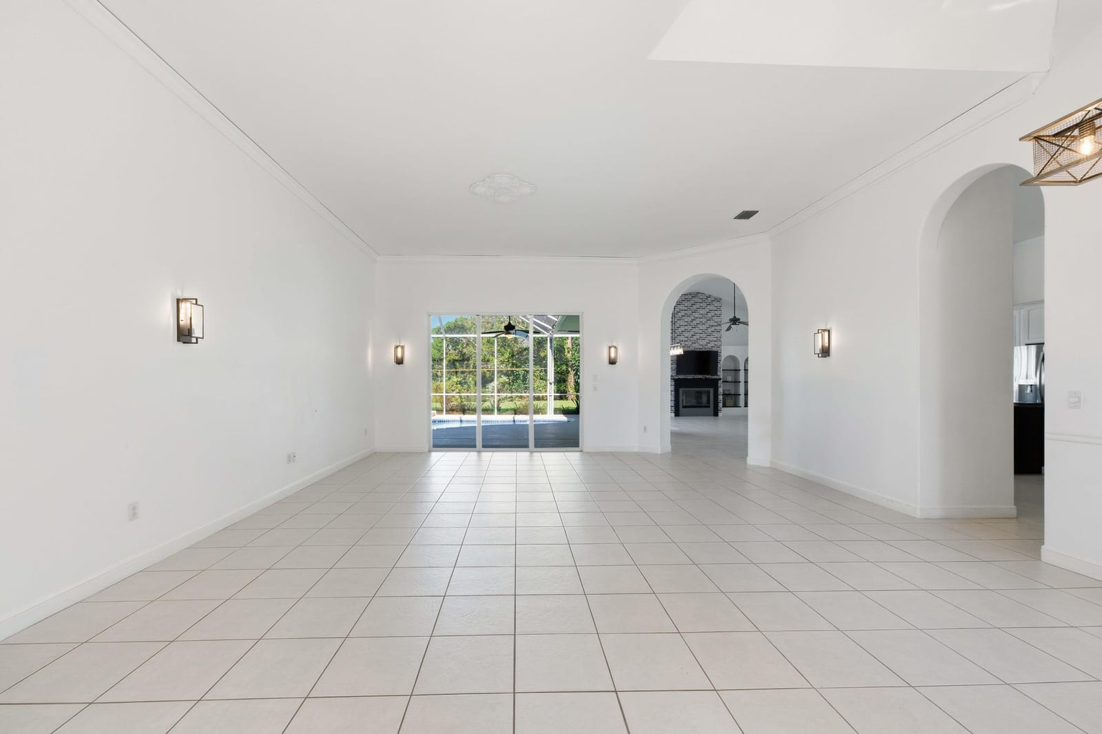 1043 SW Pigeon Plum Way — photo 7