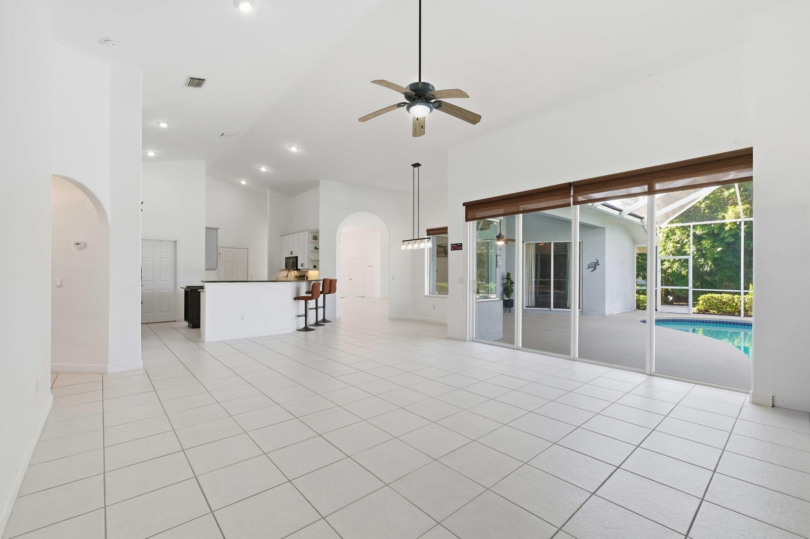 1043 SW Pigeon Plum Way — photo 9