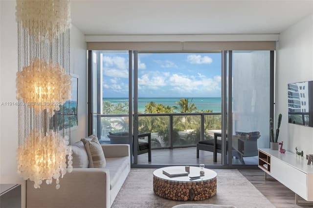 2201 Collins Avenue 523, sold in 2201 Collins Ave Condo, Miami Beach, FL