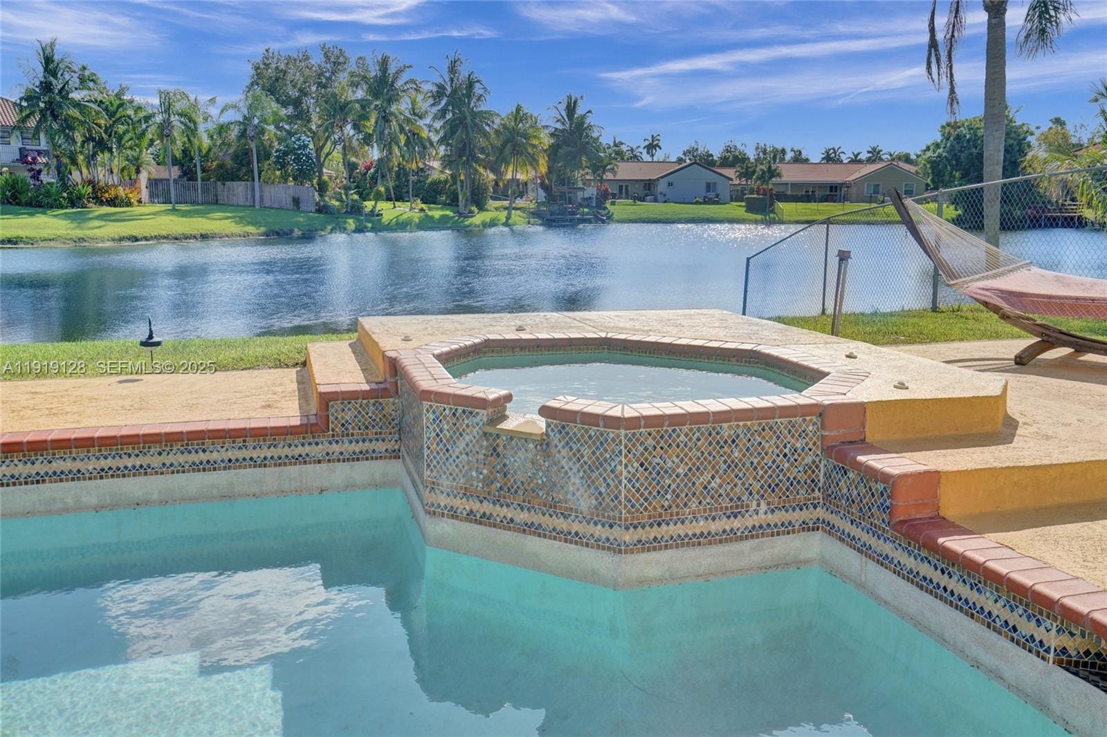 5421 Hawkes Bluff Avenue, Davie, FL 33331 photo 2