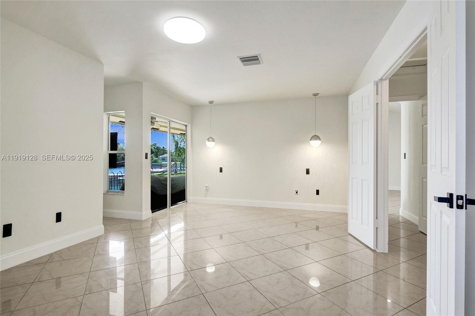 5421 Hawkes Bluff Avenue, Davie, FL 33331 photo 16