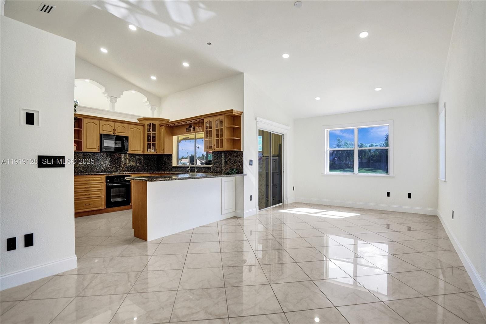 5421 Hawkes Bluff Avenue, Davie, FL 33331 photo 8