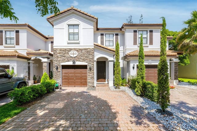 8780 NW 116th Path, sold in St Moritz Estates, Doral, FL