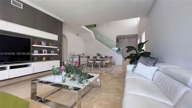 3024 NE 210th Street, Aventura, FL 33180