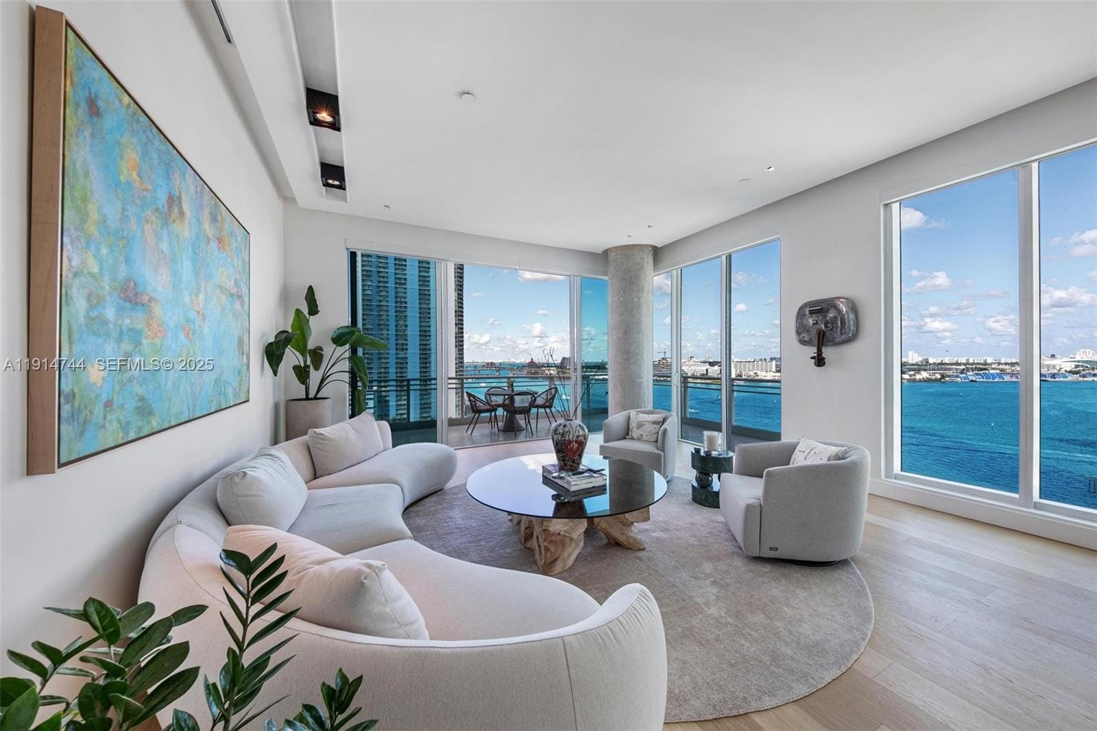 900 Brickell Key Boulevard 1403, Miami, FL 33131 photo 20