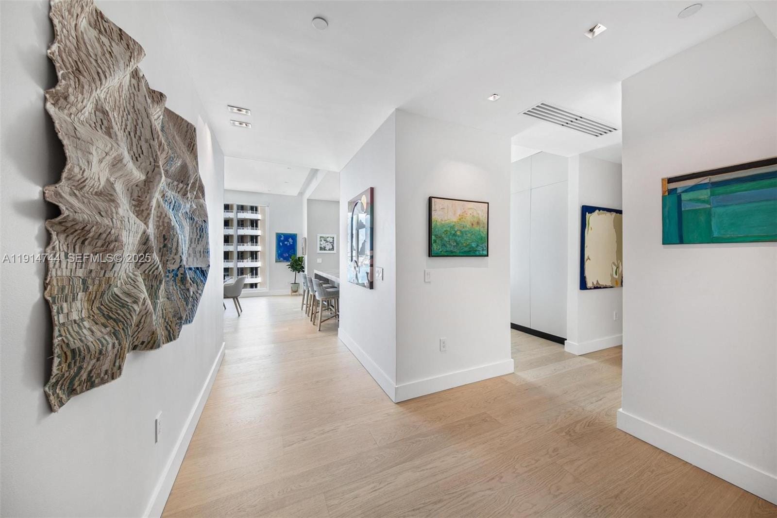 900 Brickell Key Boulevard 1403, Miami, FL 33131 photo 22
