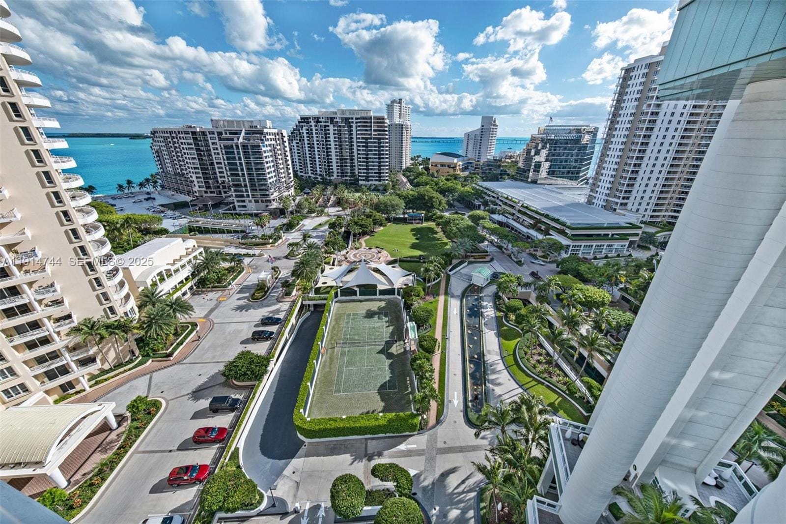 900 Brickell Key Boulevard 1403, Miami, FL 33131 photo 26