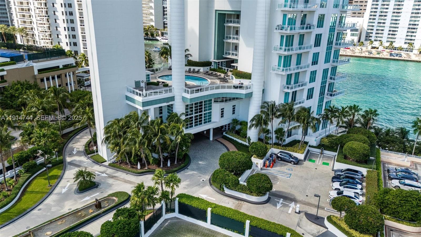 900 Brickell Key Boulevard 1403, Miami, FL 33131 photo 27