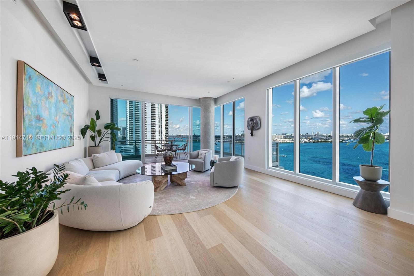 900 Brickell Key Boulevard 1403, Miami, FL 33131, Miami