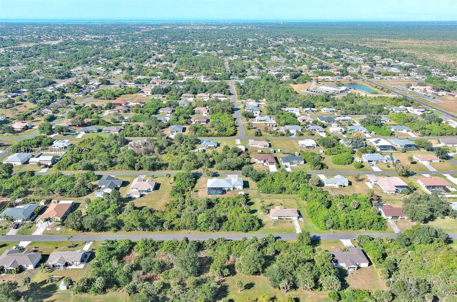 6184 Lomax Street, FL 34224 photo 15