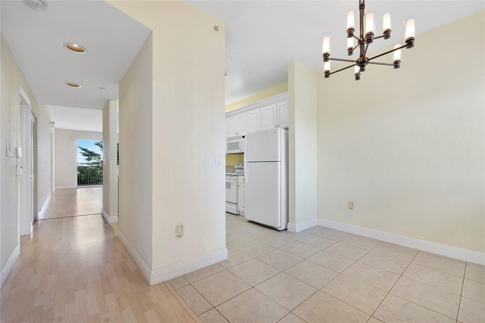 7765 Yardley Drive 403 — photo 1