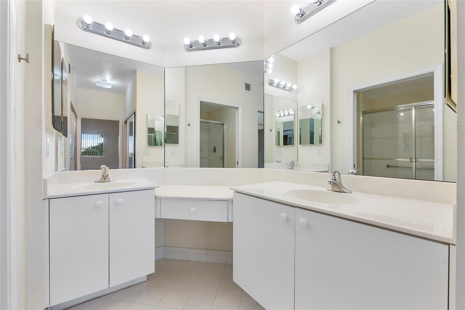 7765 Yardley Drive 403 — photo 11