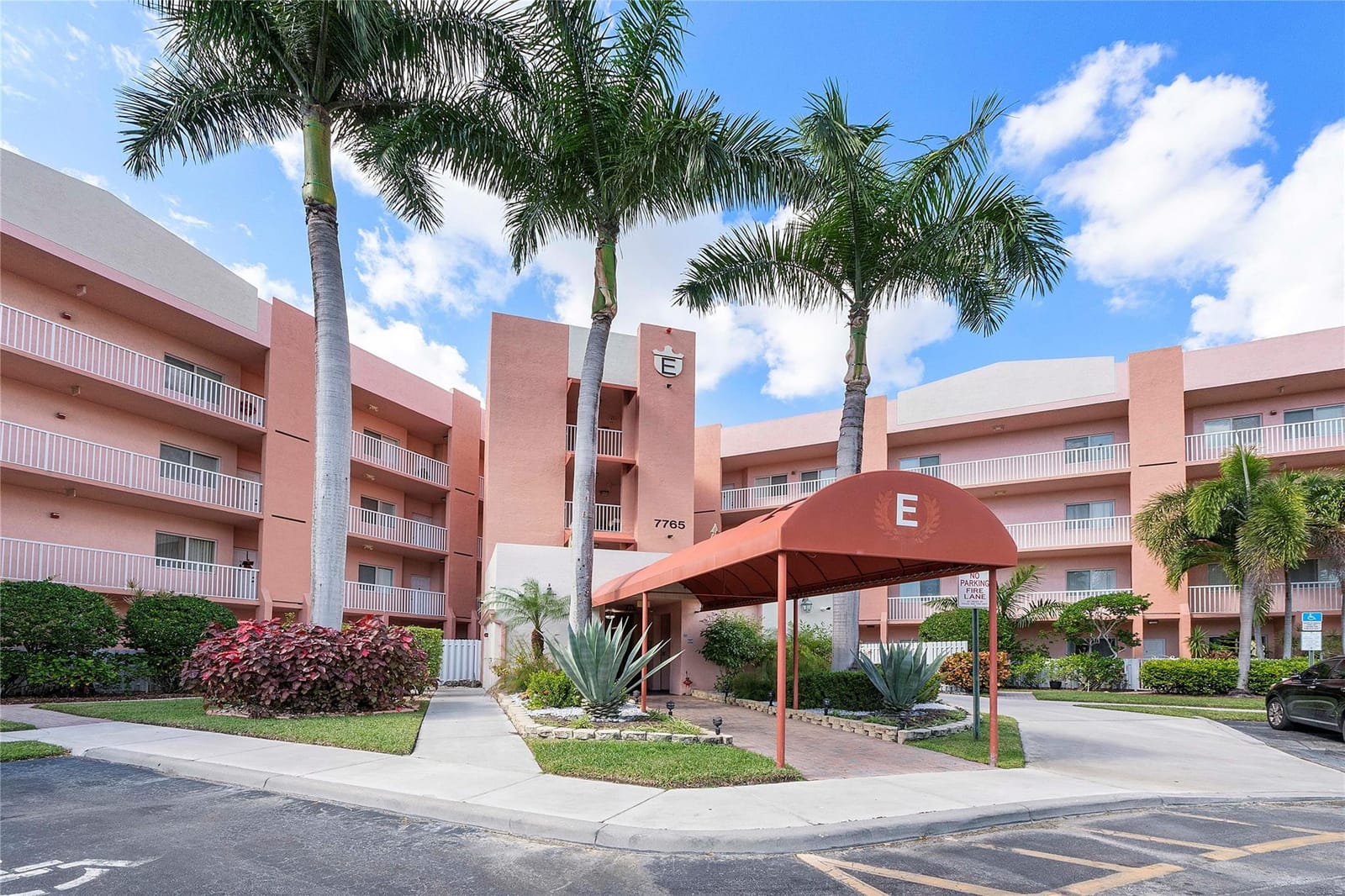 7765 Yardley Drive 403, Fort Lauderdale, FL 33321 photo 15