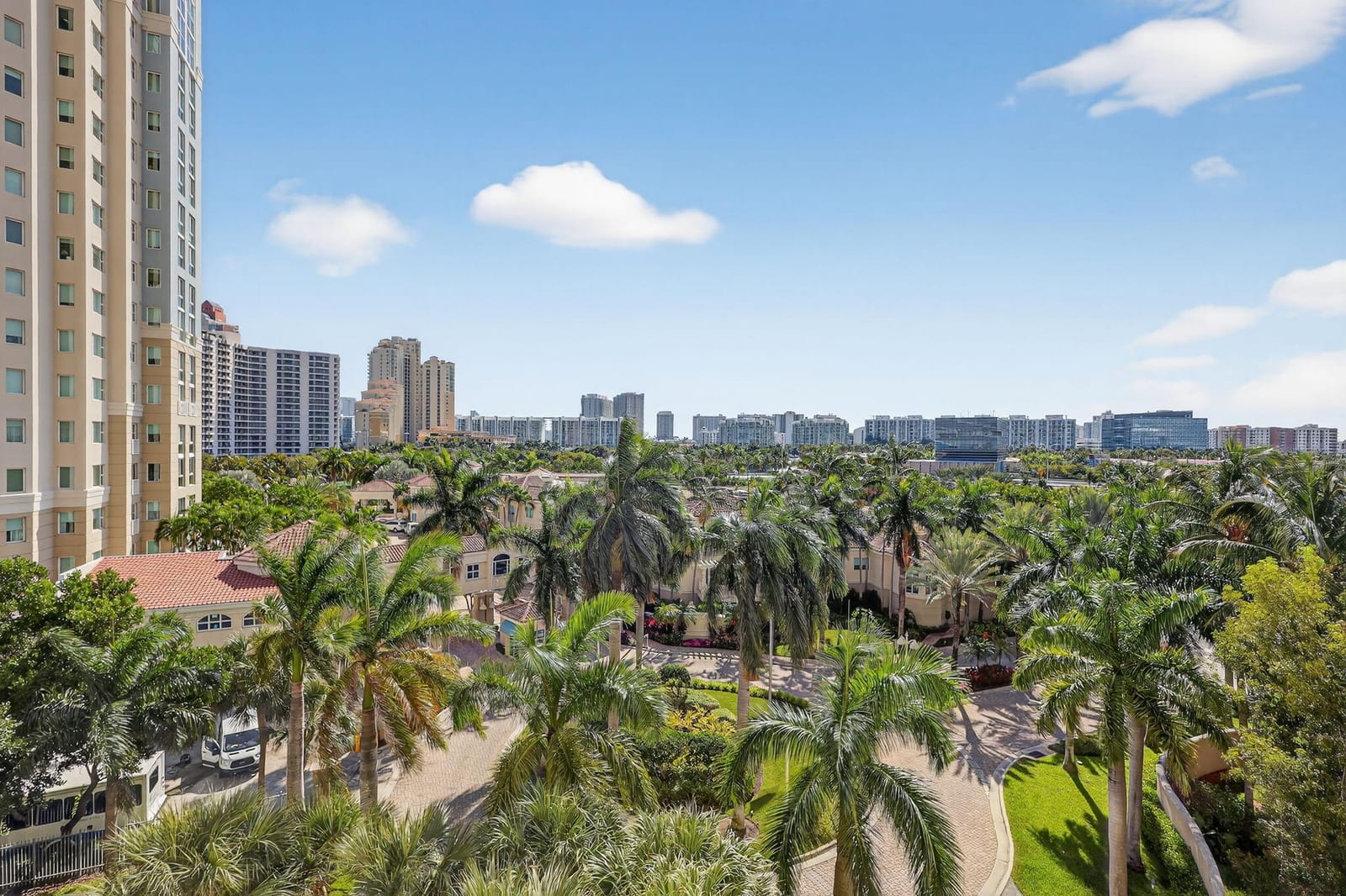 19501 W Country Club Drive 605, Aventura, FL 33180 photo 19