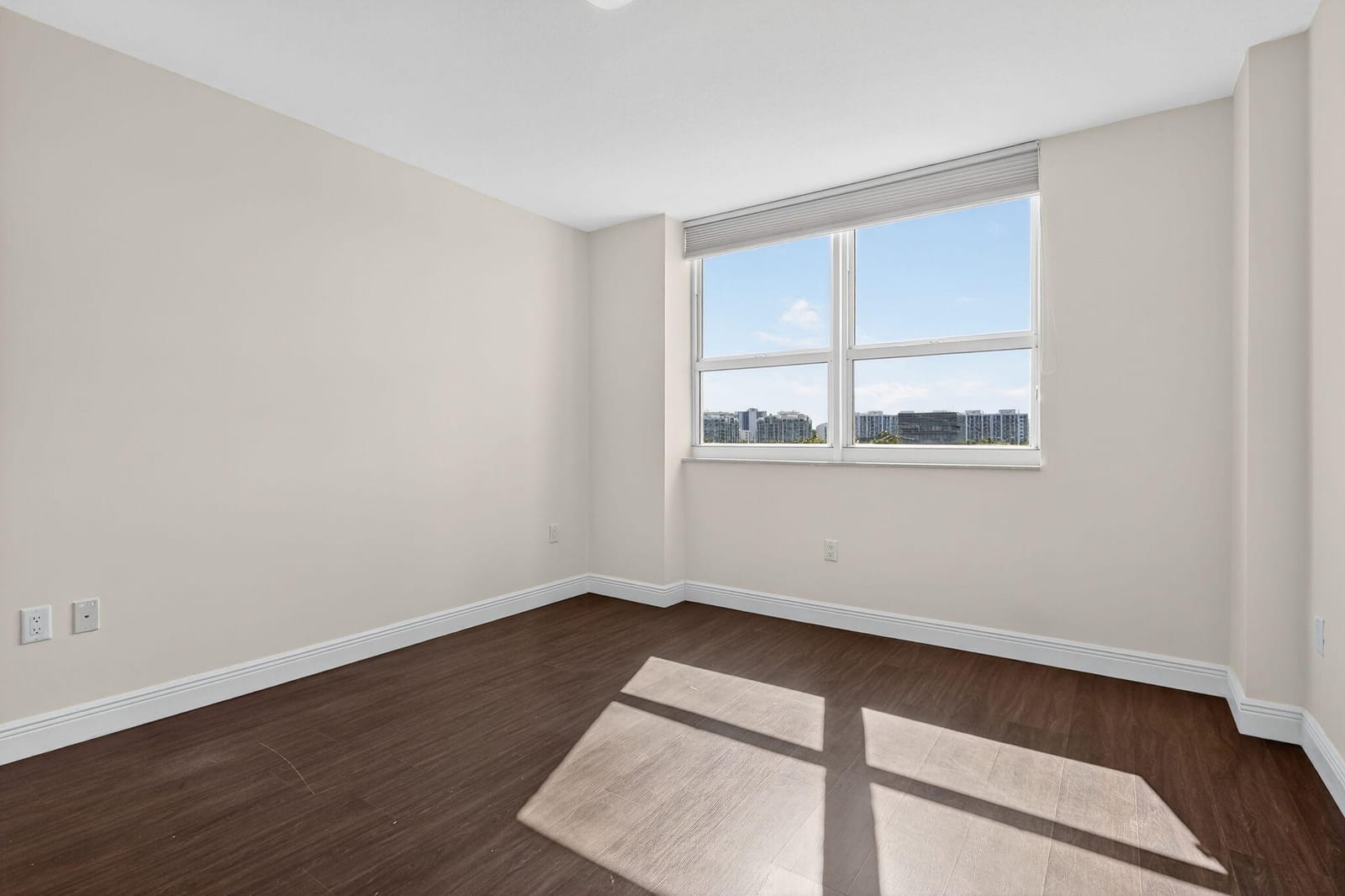 19501 W Country Club Drive 605 — photo 10