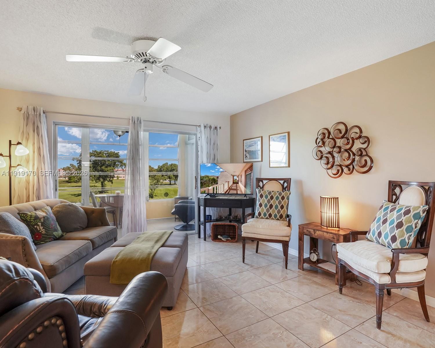 9401 Sunrise Lakes Boulevard 302, Sunrise, FL 33322