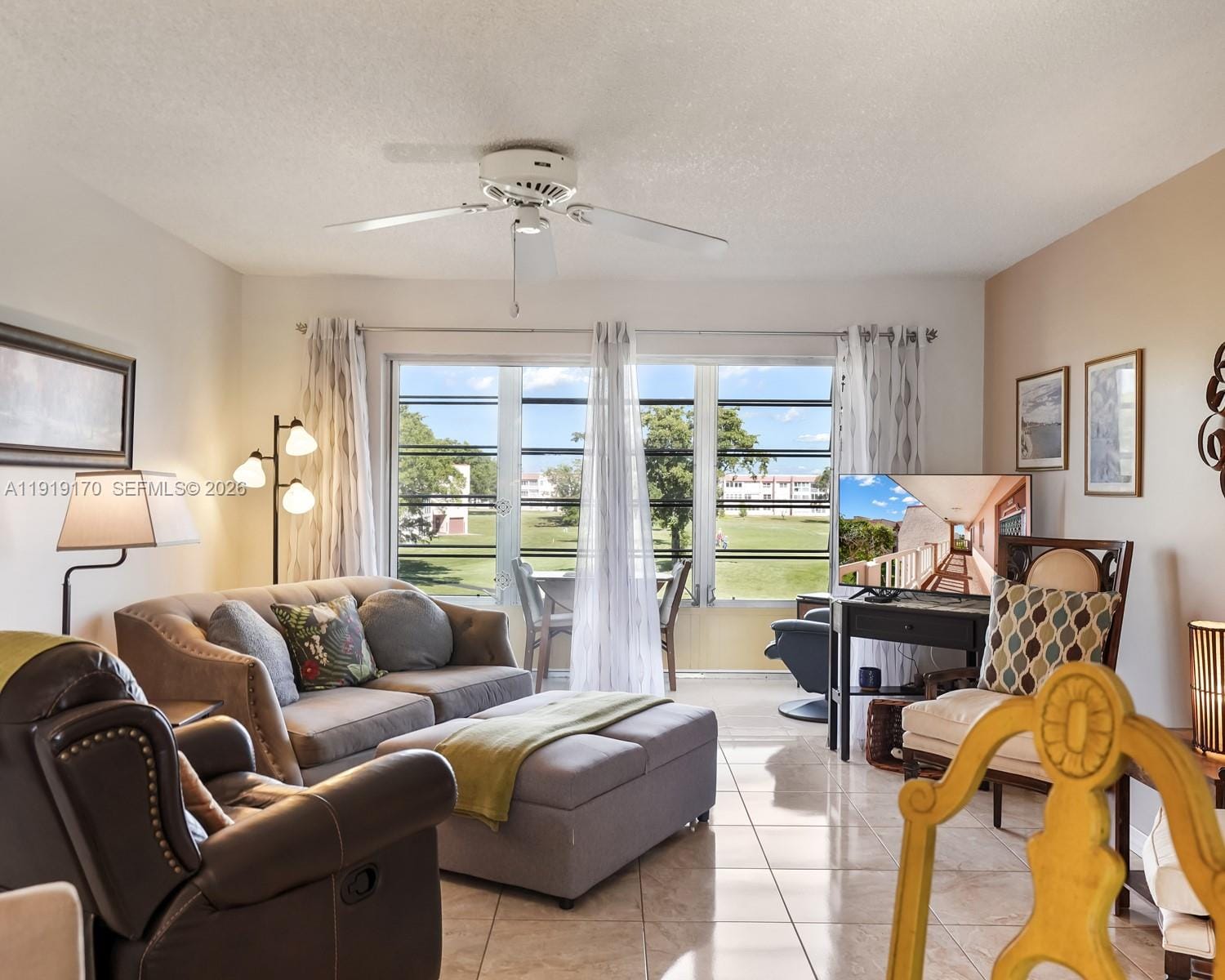 9401 Sunrise Lakes Boulevard 302, Sunrise, FL 33322 photo 4