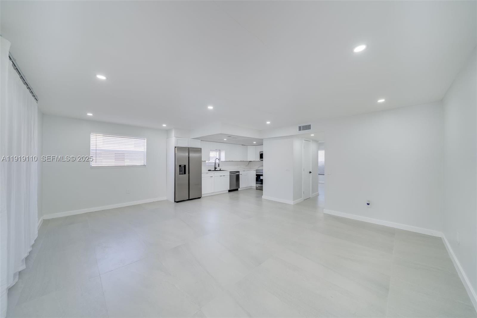 4155 SW 66th Terrace 104, Davie, FL 33314