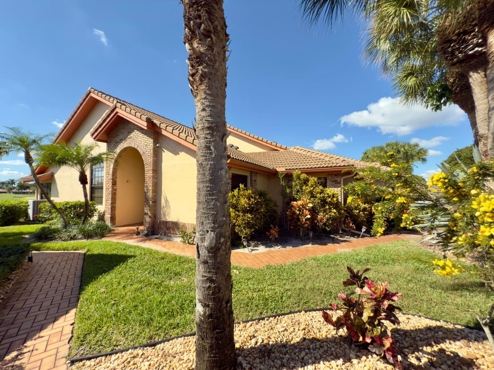 8491 Heather Place — photo 3
