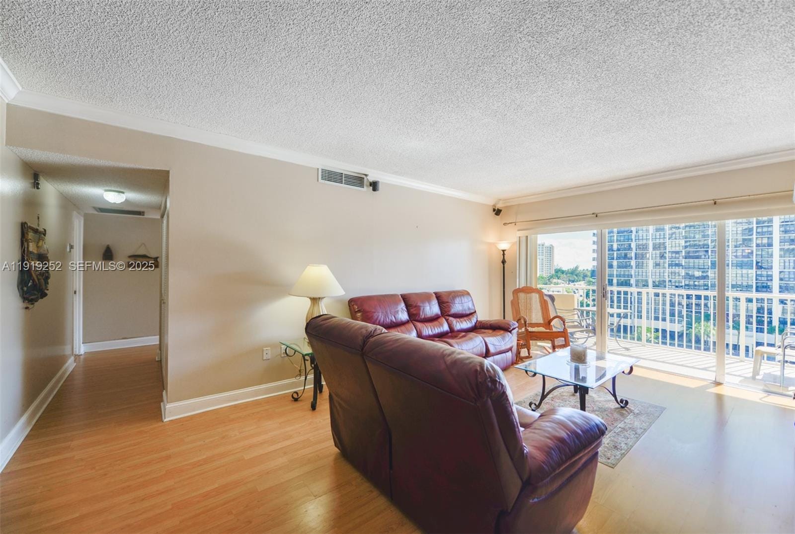 1985 S Ocean Drive 6J — photo 4