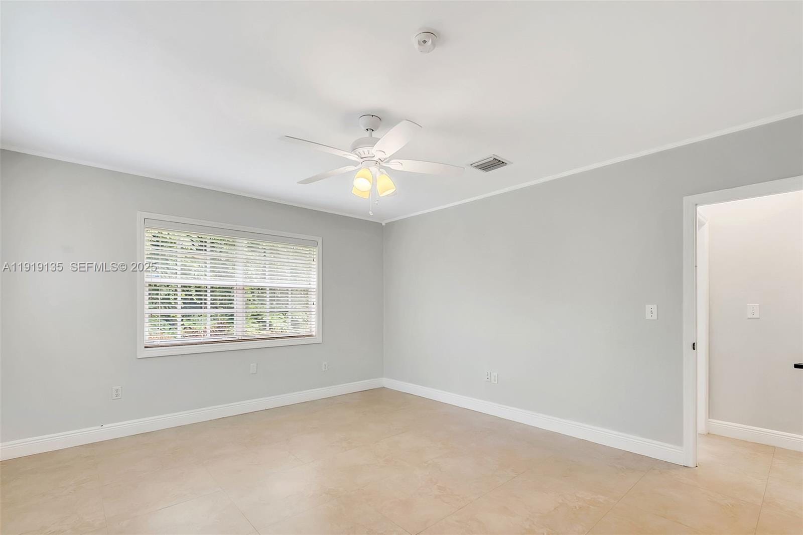 516 Gerona Avenue, Coral Gables, FL 33146 photo 12