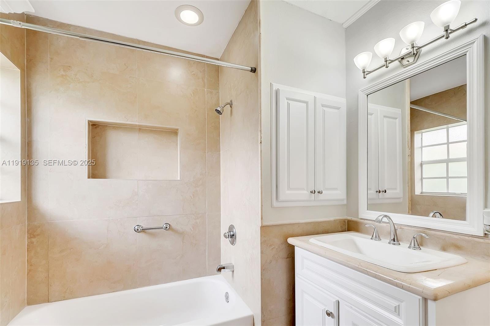 516 Gerona Avenue, Coral Gables, FL 33146 photo 17