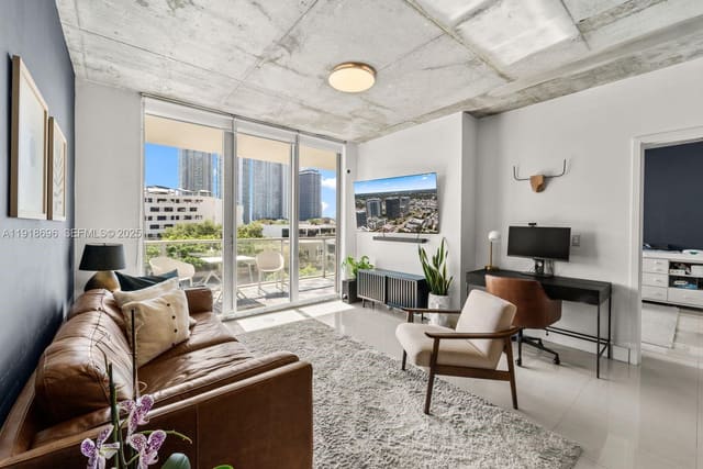 3470 E Coast Avenue H0402, Miami, FL 33137