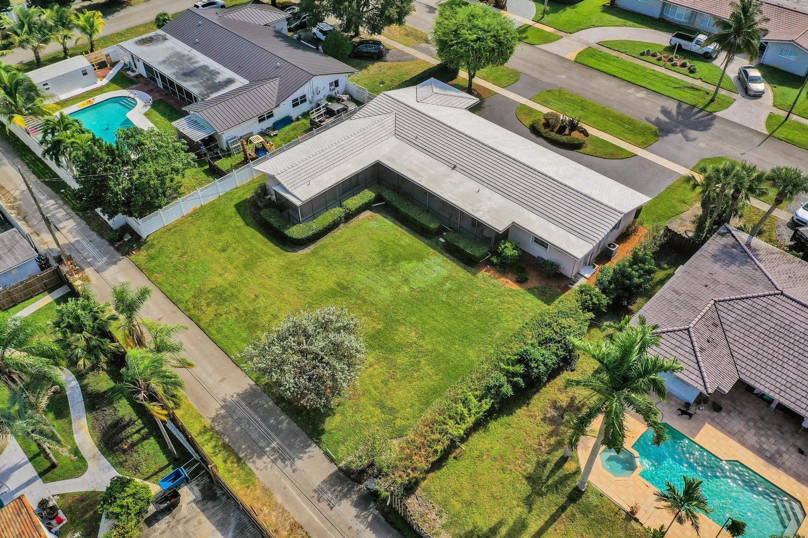 5011 Madison Street, Hollywood, FL 33021 photo 10