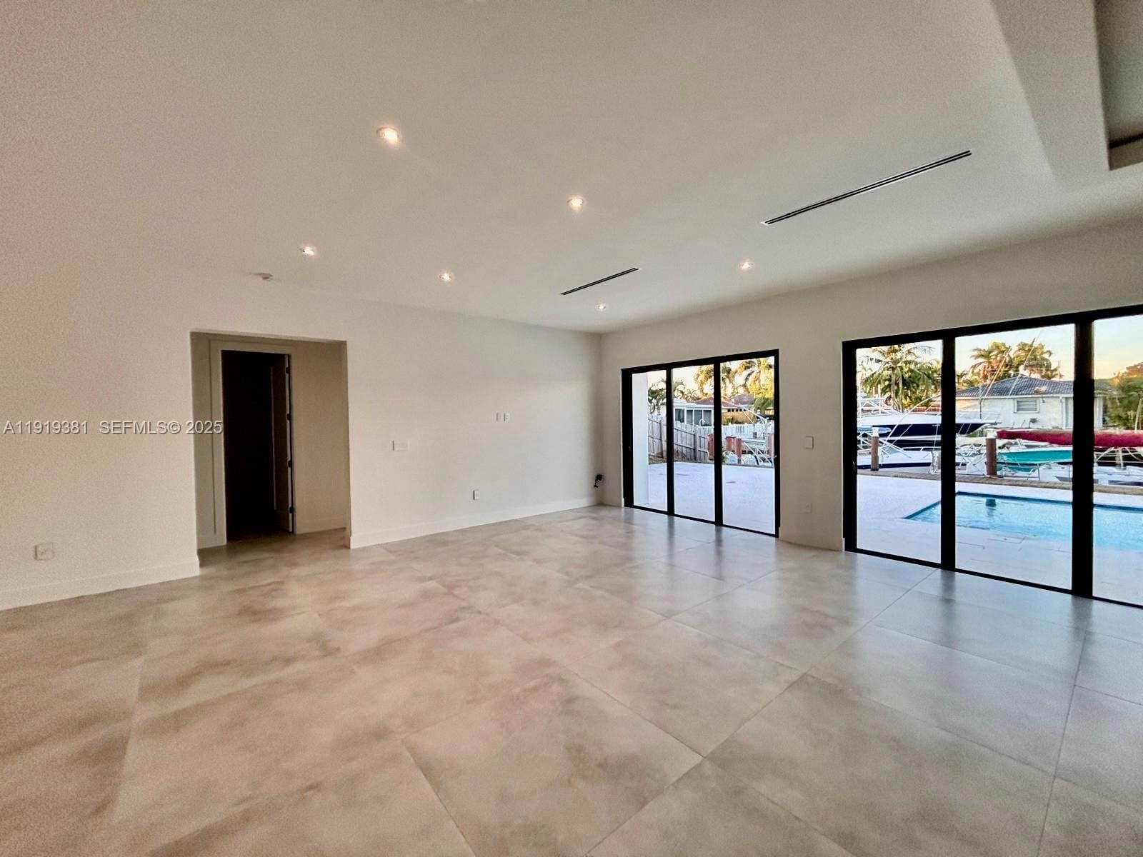 1409 SE 14th Court, Deerfield Beach, FL 33441 photo 10