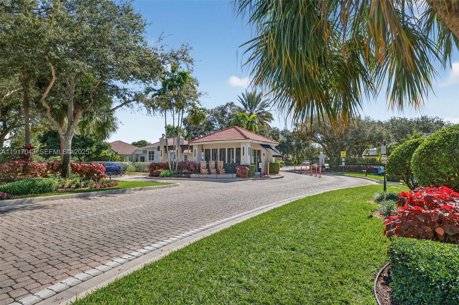 4123 W Lake Estates Drive, Davie, FL 33328