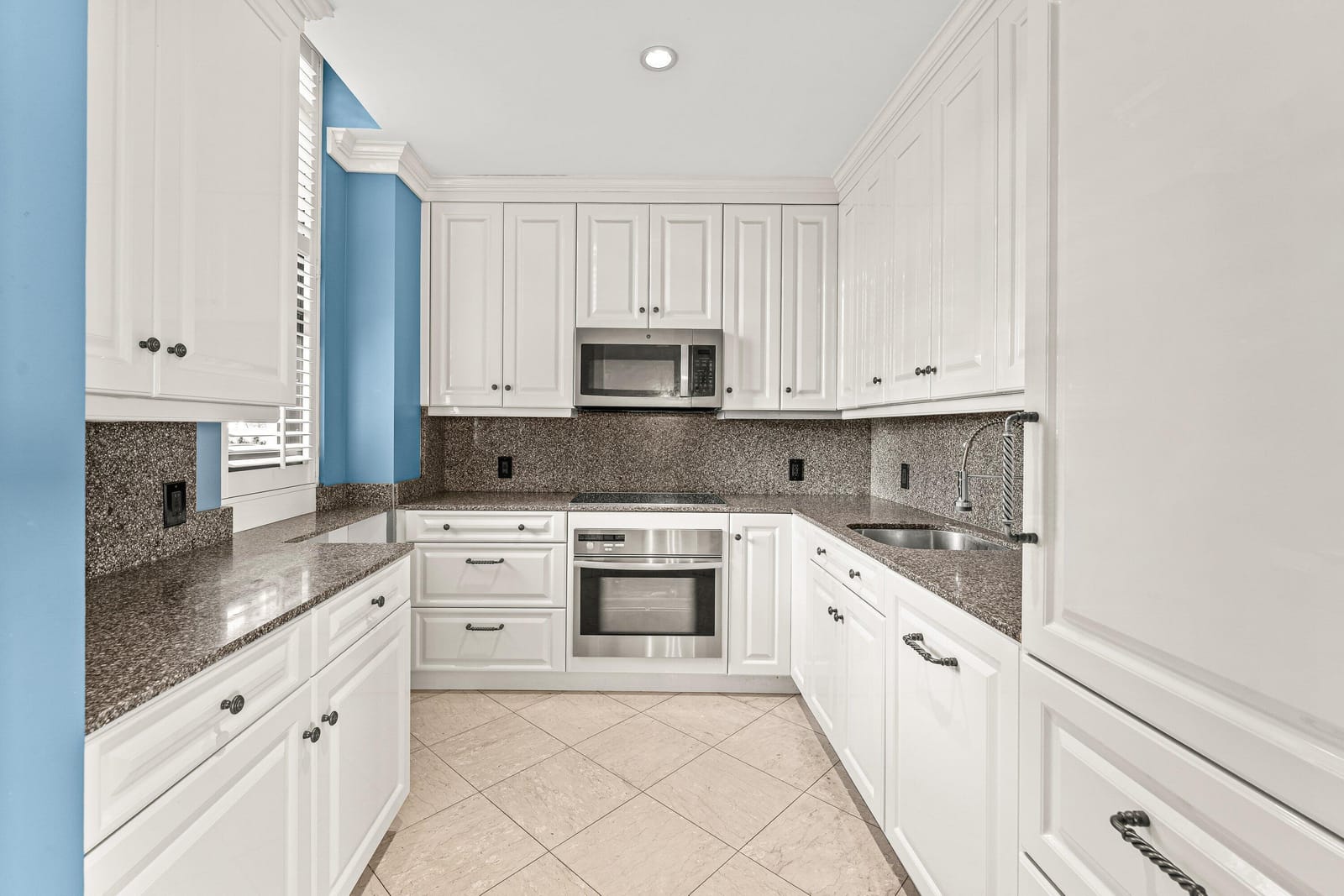 1200 S Flagler Drive 101 — photo 4