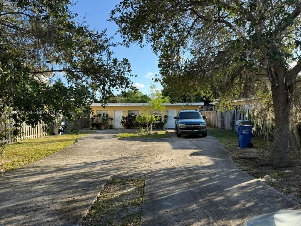 390 NE 30th Street, Pompano Beach, FL 33064 photo 2