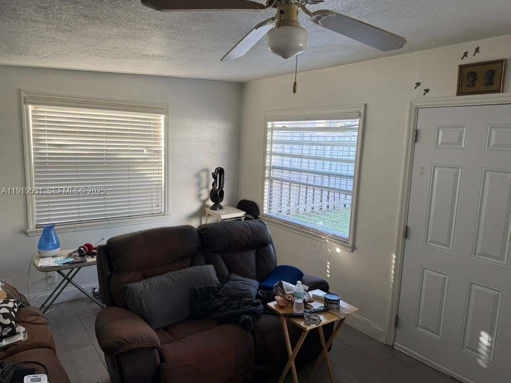 390 NE 30th Street, Pompano Beach, FL 33064 photo 11