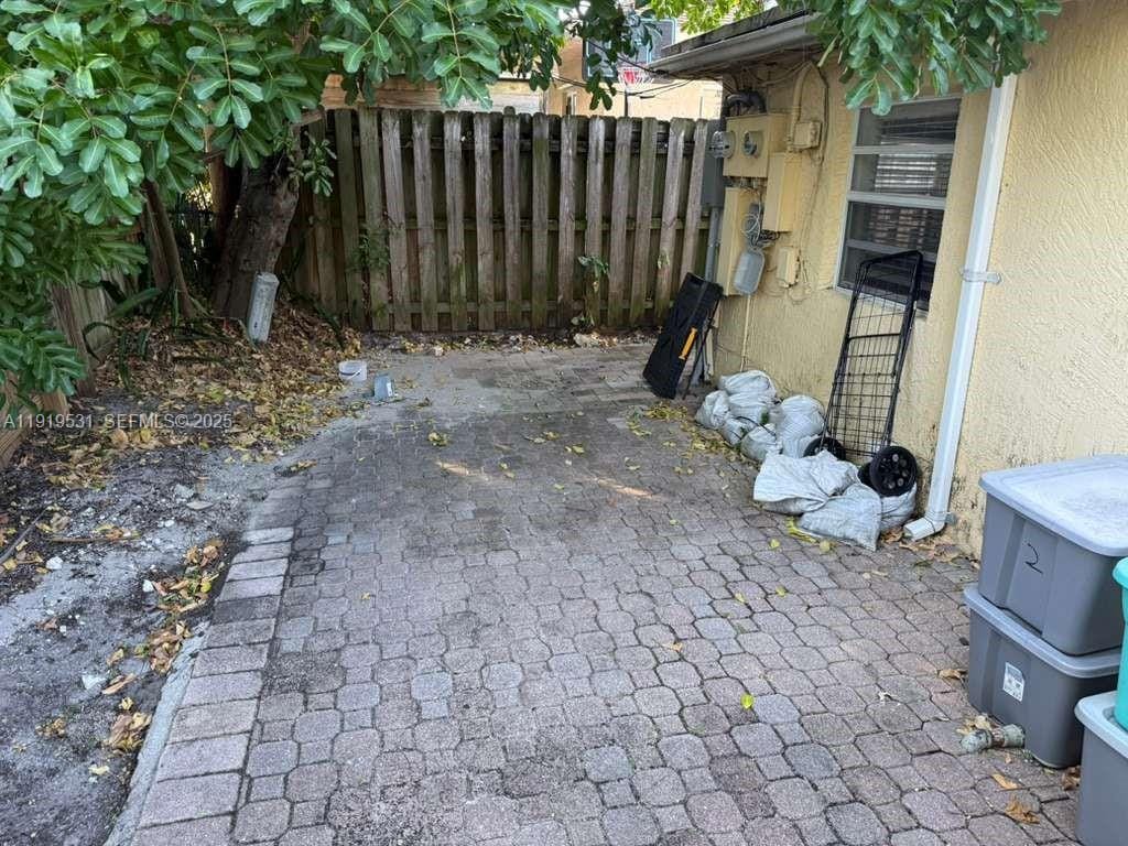 390 NE 30th Street, Pompano Beach, FL 33064 photo 5